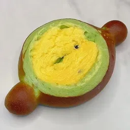 百香果乳酪碱水面包