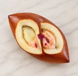 rose pudding pretzel bread