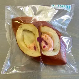 玫瑰布丁碱水面包